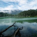 telaga warna dieng plateau