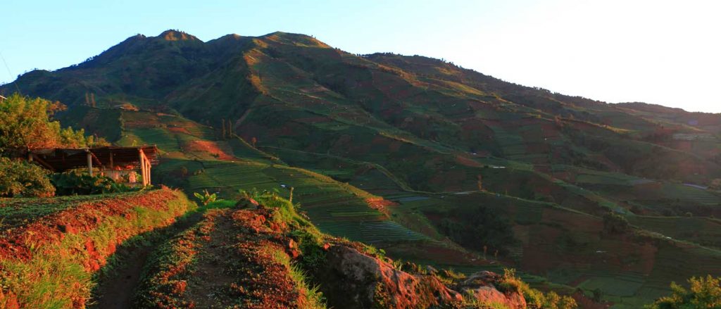paket wisata semarang dieng